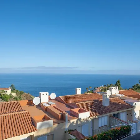 Apartment Cosy Flat With Sea Views In *