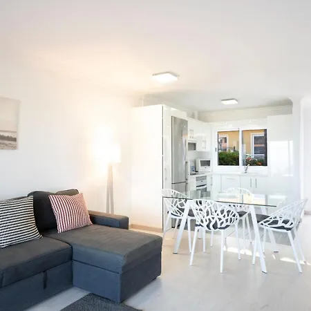 Апартаменты Cosy Flat With Sea Views In Санта-Урсула